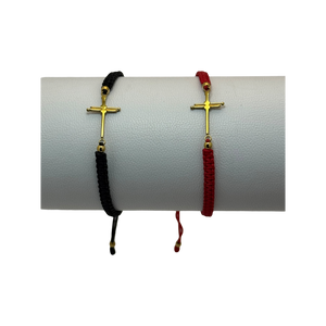 Pulseras tejidas con figura de cruz