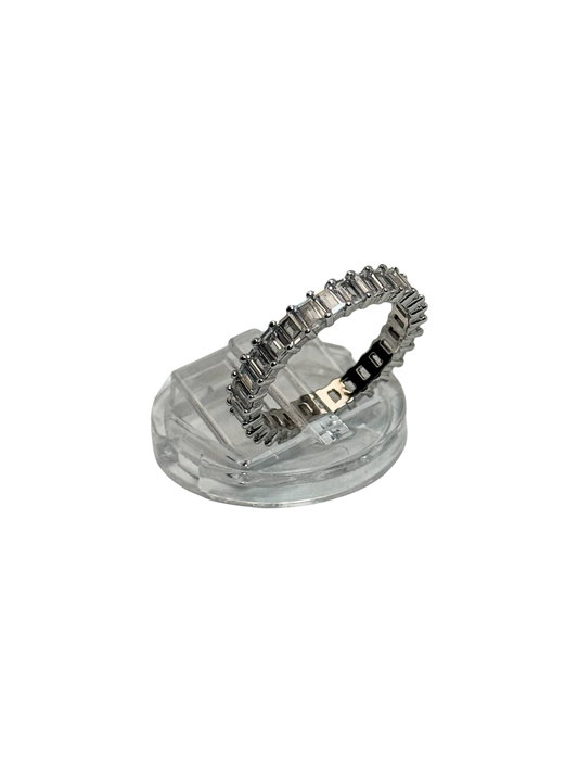Anillo banda de zircones tipo baguette