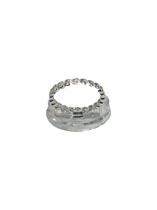Anillo banda de corazones