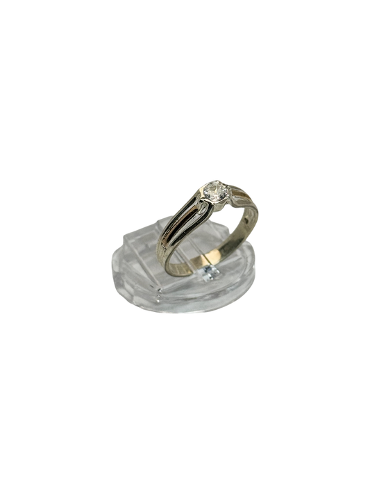 Anillo solitario semi-engastado