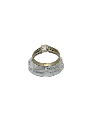 Anillo solitario semi-engastado