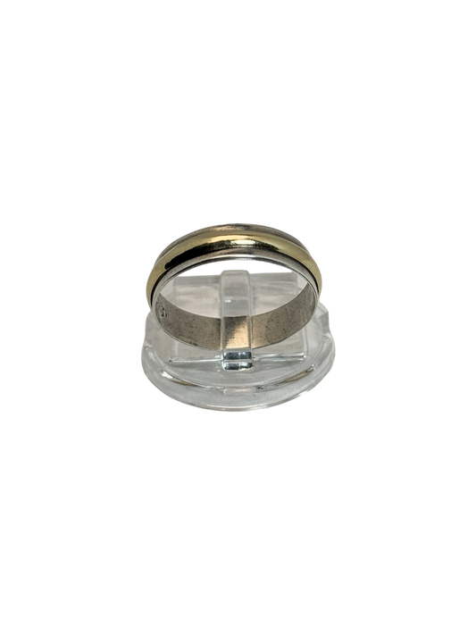 Argolla clasica de linea en oro de 14 k
